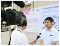 央视记者采访中国北京婚博会数据中心主任